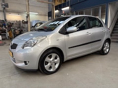 Toyota Yaris - 1.3 16V VVT-I 5DR MMT Luna Automaat | Climate control | Lm velgen | Elektr. ramen | NAP |