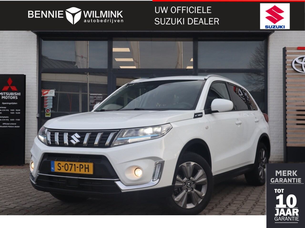 Suzuki Vitara - 1.4 BoosterJet Select Hybrid Trekhaak/AdaptiveCruise/Apple/Andro - AutoWereld.nl