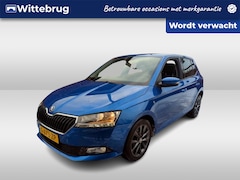 Skoda Fabia - 1.0 TSI 95PK Business Edition / Parkeersensoren Achter / 16" LMV / App-Connect / Cruise Co