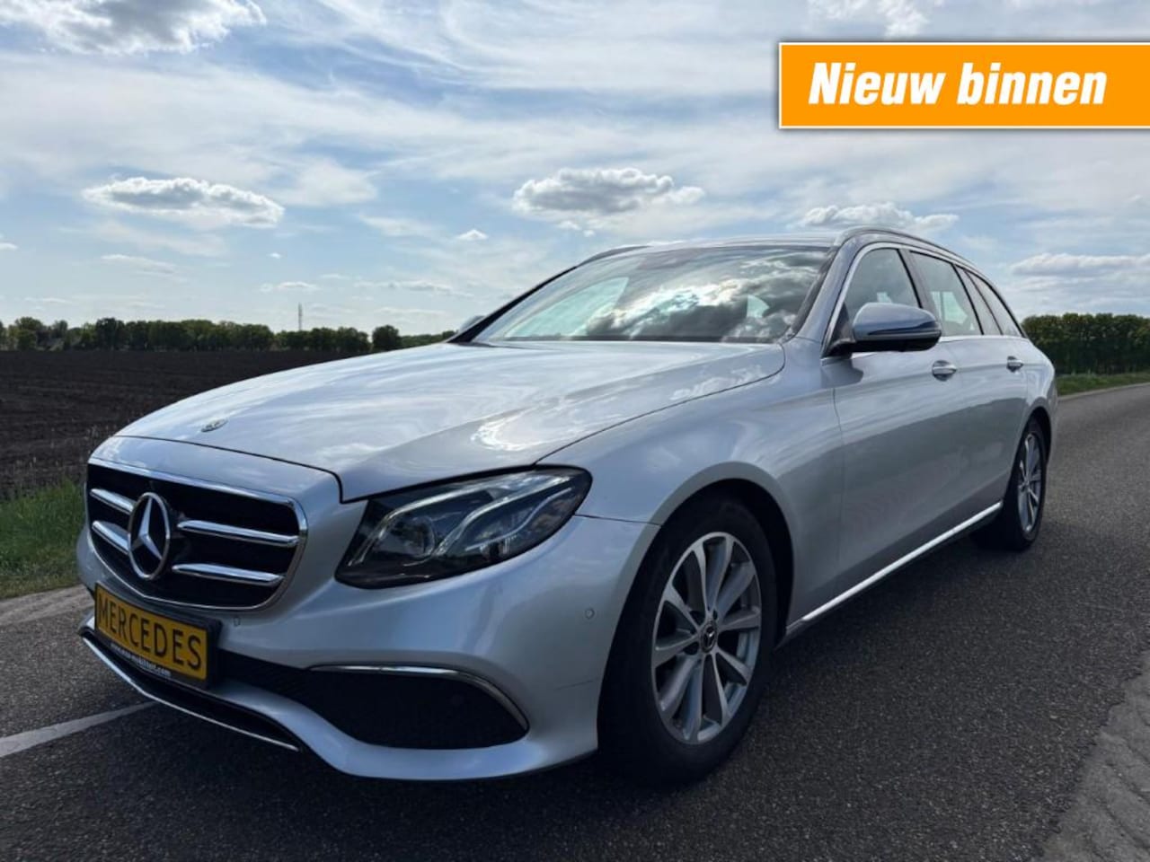 Mercedes-Benz 200-serie - 200 CDI BUSINESS / 360 CAMERA / AUTOMAAT / BOMVOL - AutoWereld.nl