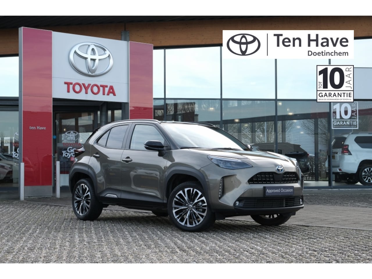 Toyota Yaris Cross - 1.5 Hybrid Executive Automaat | Intelligente parkeersensoren voo - AutoWereld.nl