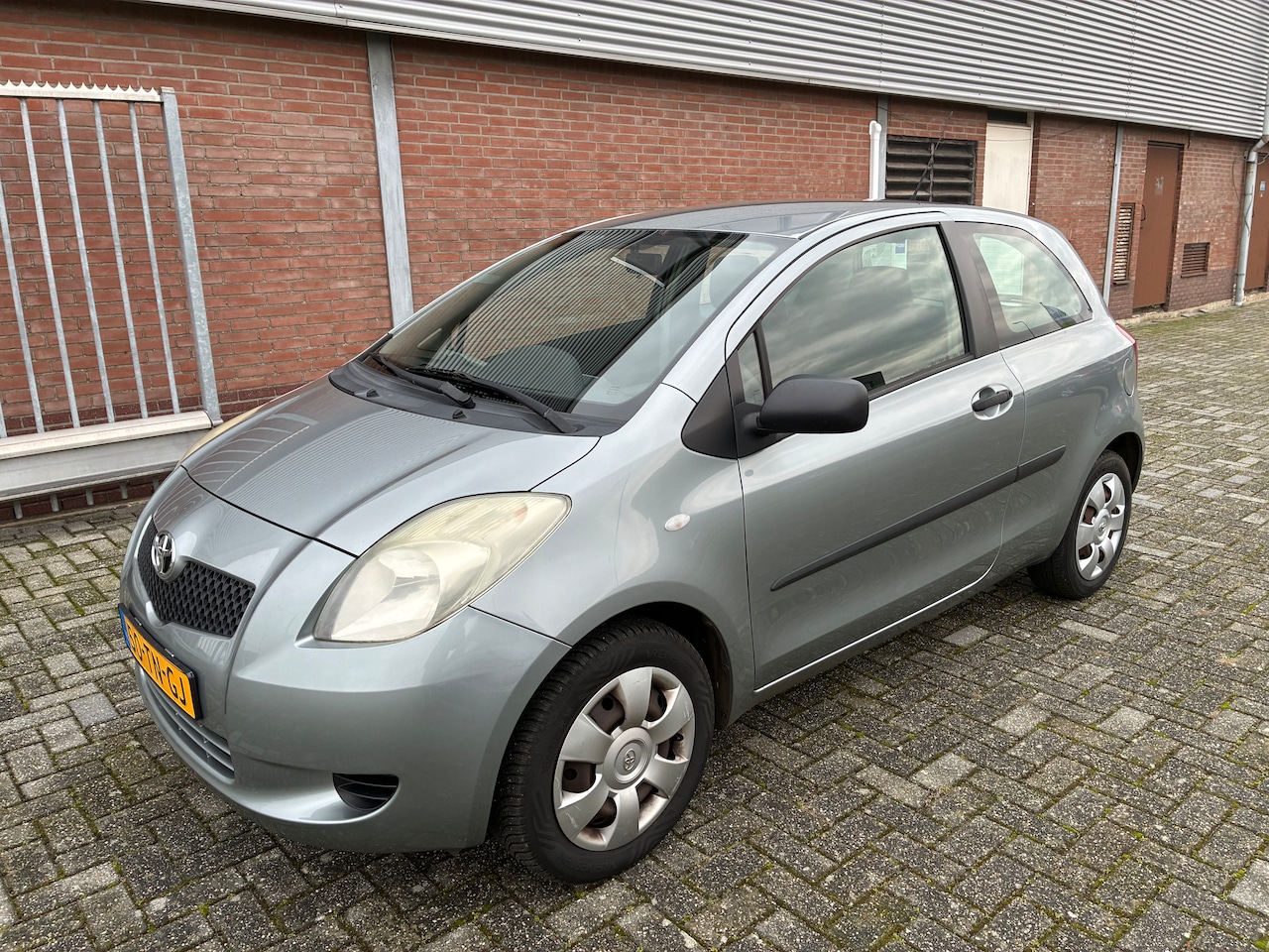 Toyota Yaris - 1.0 VVTi Terra - AutoWereld.nl