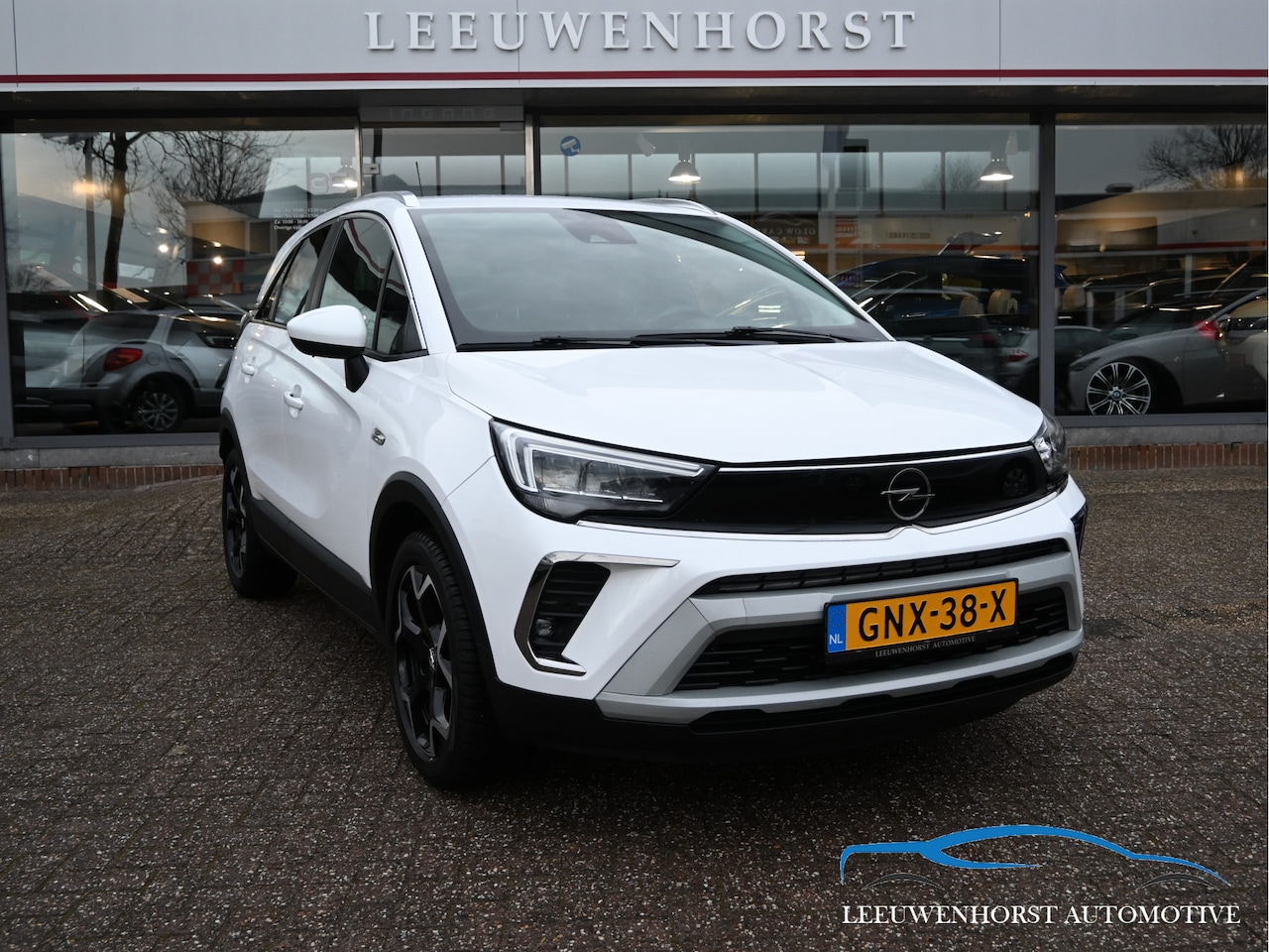 Opel Crossland - 1.2 1.2, navi, clima, cruise, stoel- en stuurverwarming, parkeersensoren - AutoWereld.nl