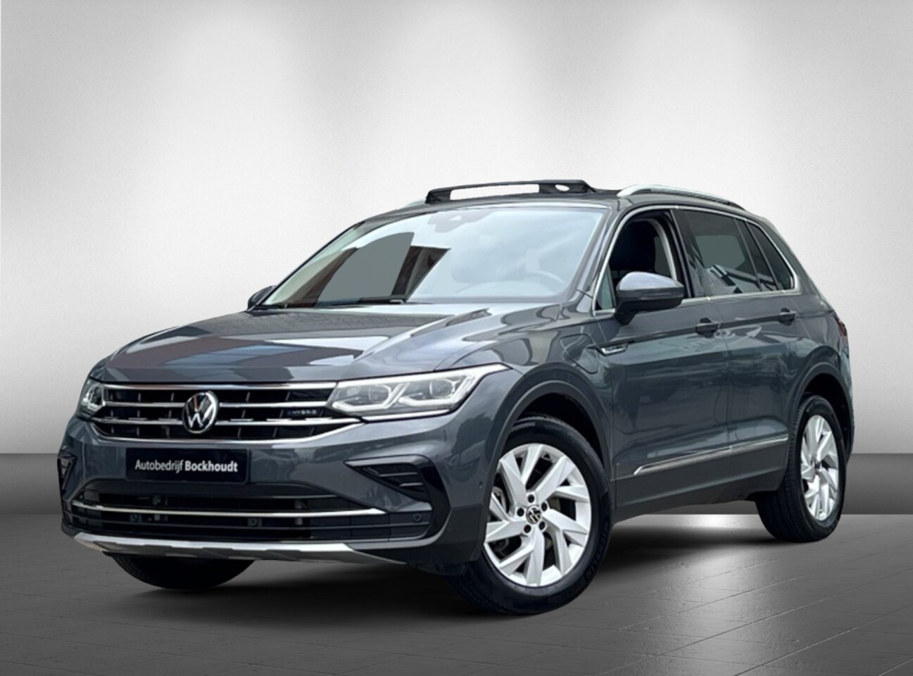 Volkswagen Tiguan - 1.4 eHybrid Elegance | Panorama Dak | Camera | Trekhaak - AutoWereld.nl