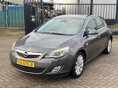 Opel Astra - 1.4 Turbo Sport Clima Navi Elektrische Ramen