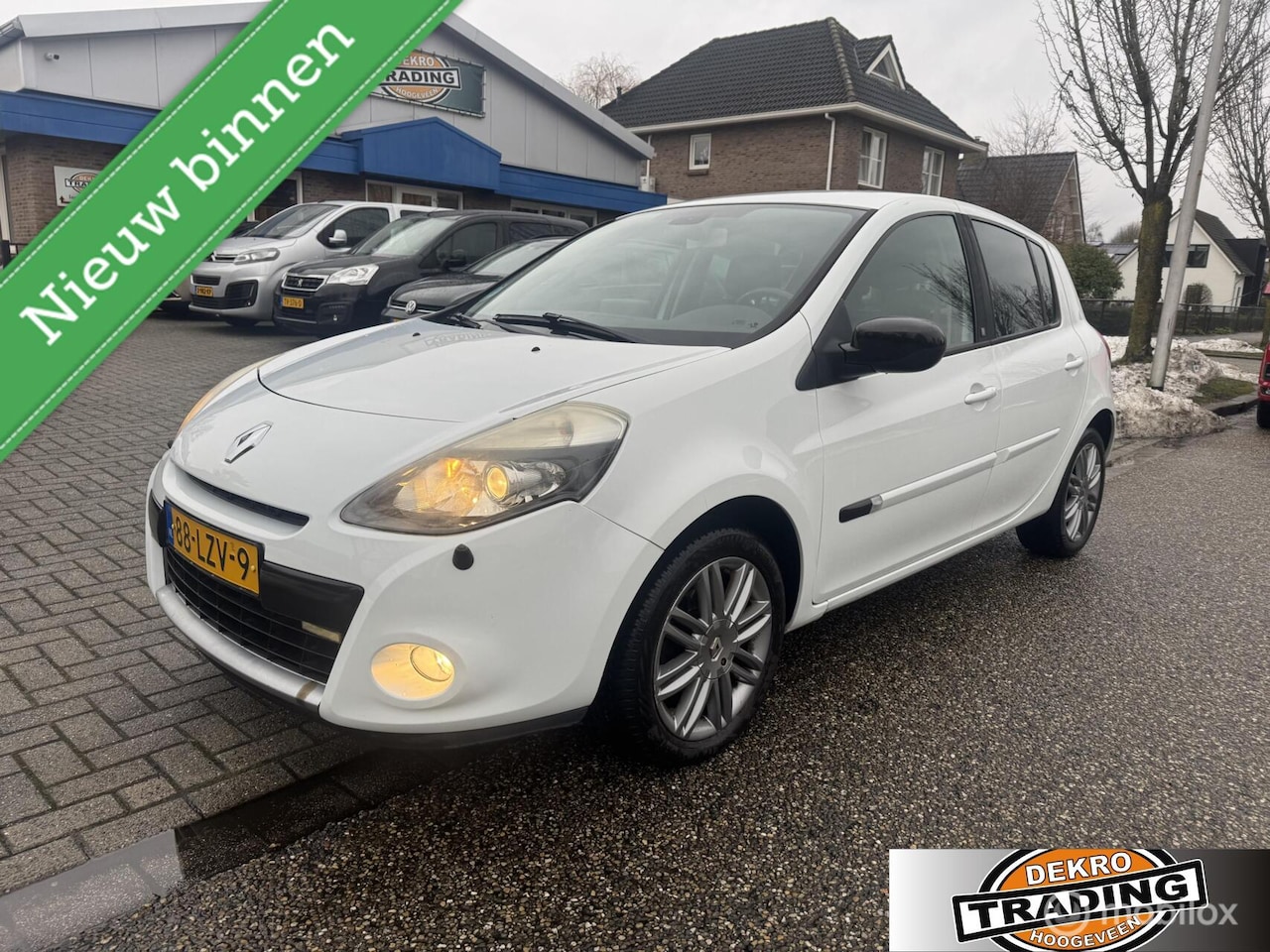 Renault Clio - 1.2 TCe 20th Anniversary clima cruise Navi keyless - AutoWereld.nl