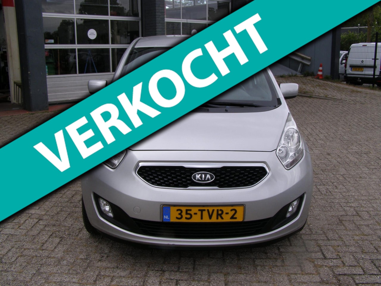 Kia Venga - 1.4 CVVT Plus Pack met navigatie en cruise control en achteruitrij camera - AutoWereld.nl