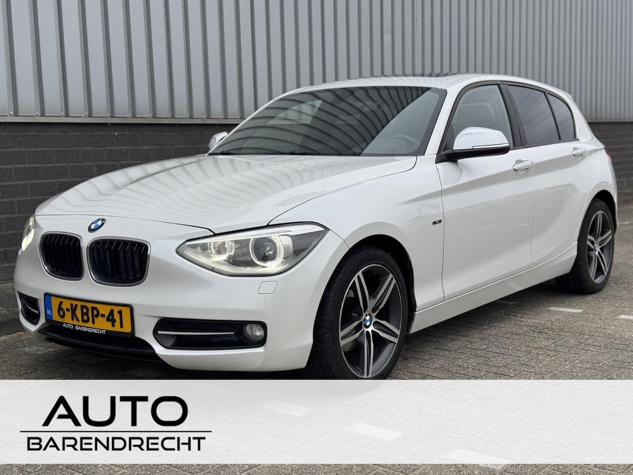 BMW 1-serie - 114i Upgrade Edition Open Dak | Sportstoelen | Sport-Line - AutoWereld.nl