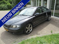 Volvo S60 - 2.4 Edition 18 inch Pegasus V70R / S60R velgen Loopt op 4 cilinders