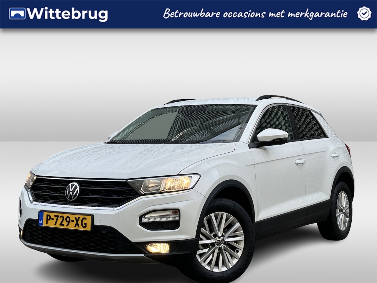 Volkswagen T-Roc - 1.0 TSI Style Business / App connect / Parkeersensoren V+A / Climate controle / Stoelverw - AutoWereld.nl