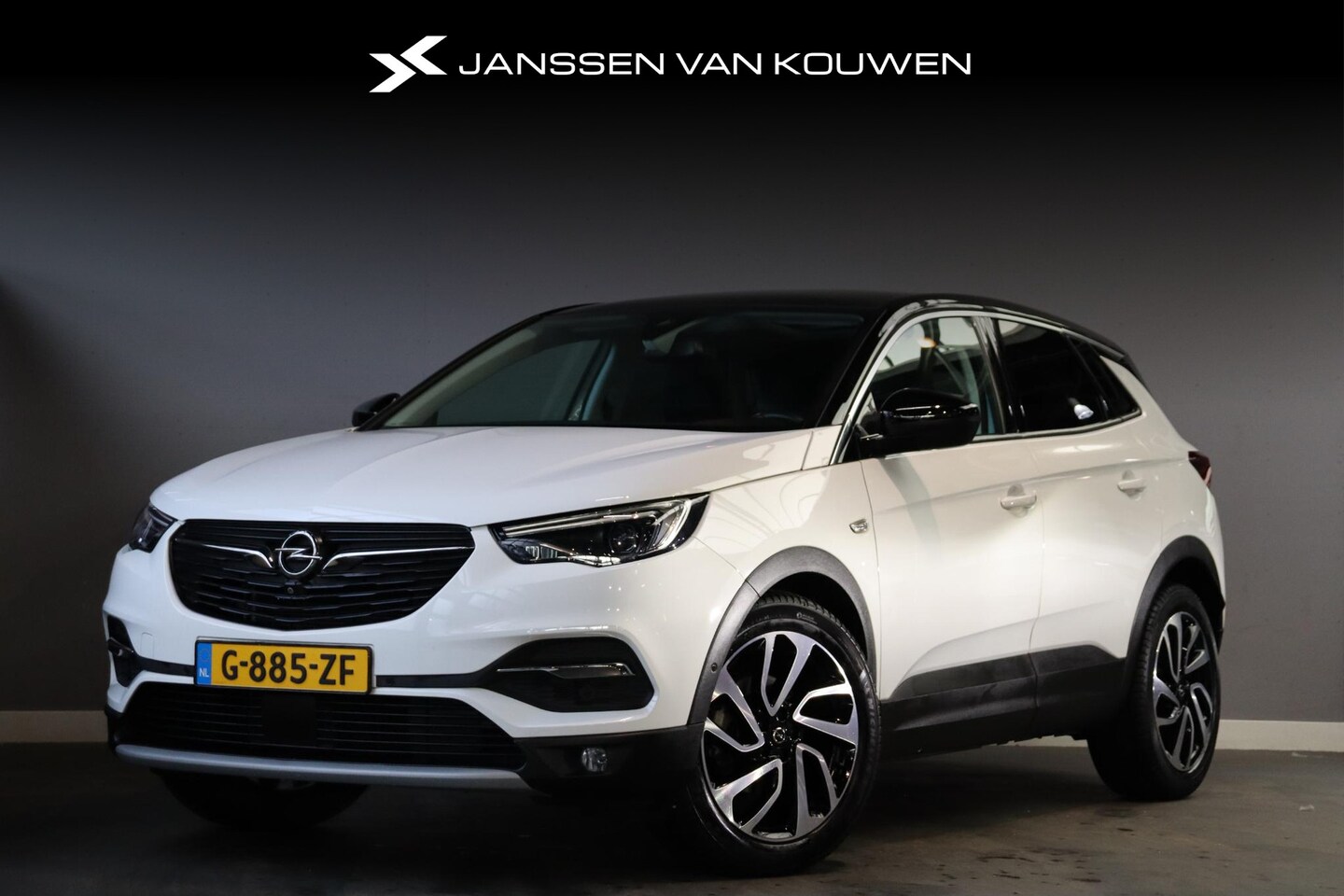 Opel Grandland X - 1.6 Turbo Innovation Automaat / Leder / Panoramadak / Stoelventilatie / Denon - AutoWereld.nl