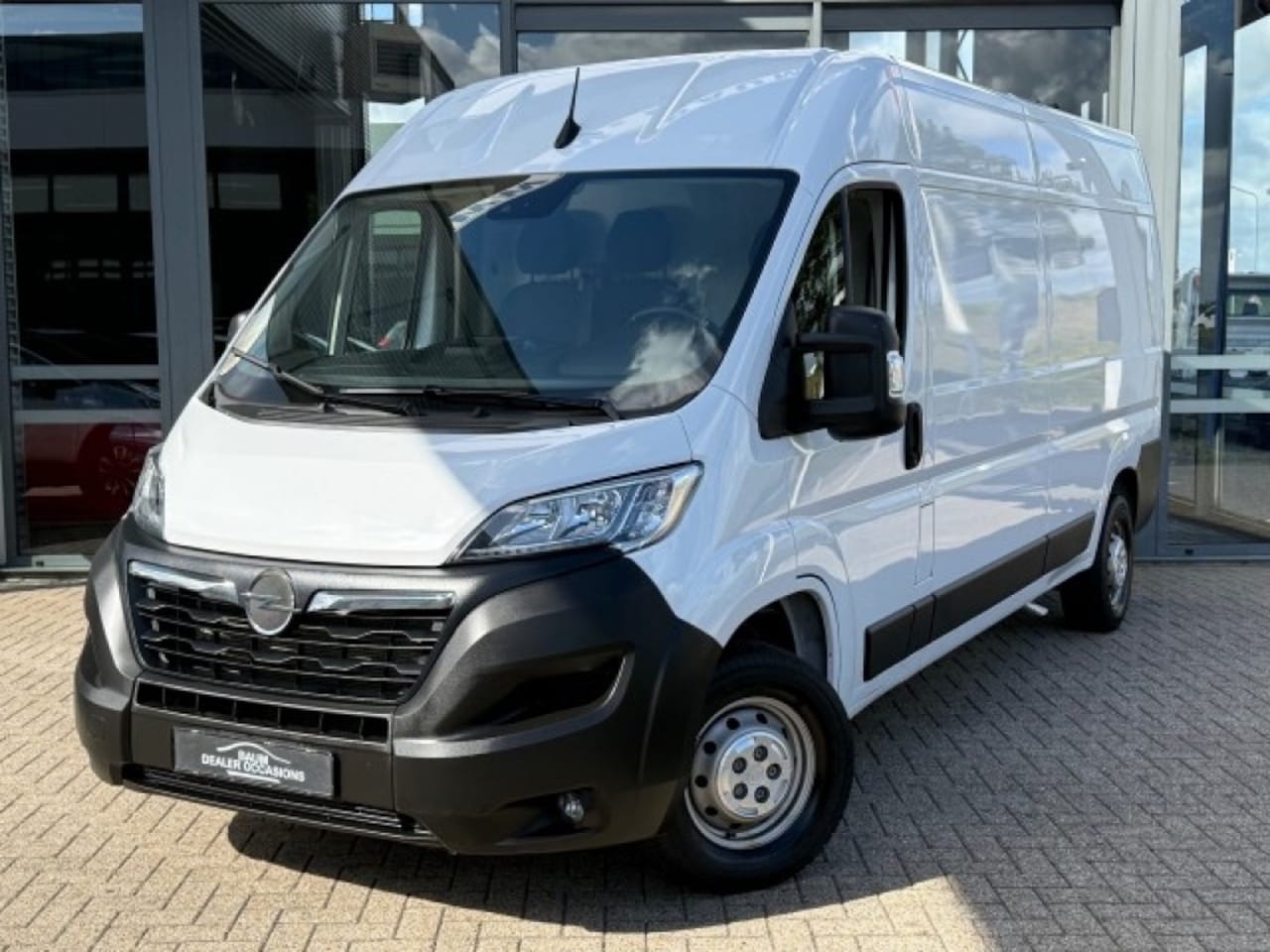 Opel Movano - 2.2D L3H3 140PK 3.5T AIRCO NAVI PDC-CAMERA. - AutoWereld.nl