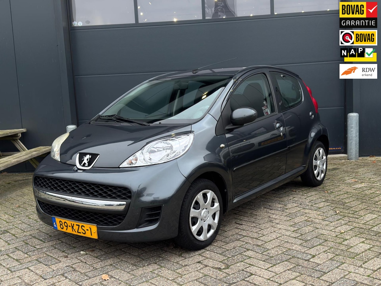 Peugeot 107 - 1.0-12V XS 1.0-12V XS - AutoWereld.nl
