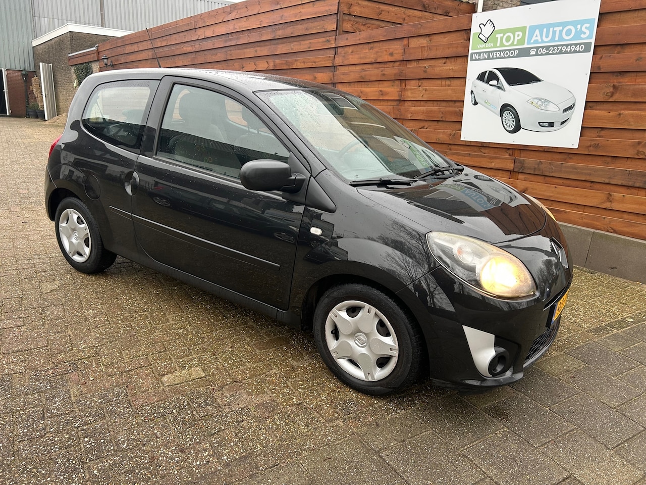 Renault Twingo - 1.2-16V Authentique 1.2-16V Authentique nieuwe apk! - AutoWereld.nl