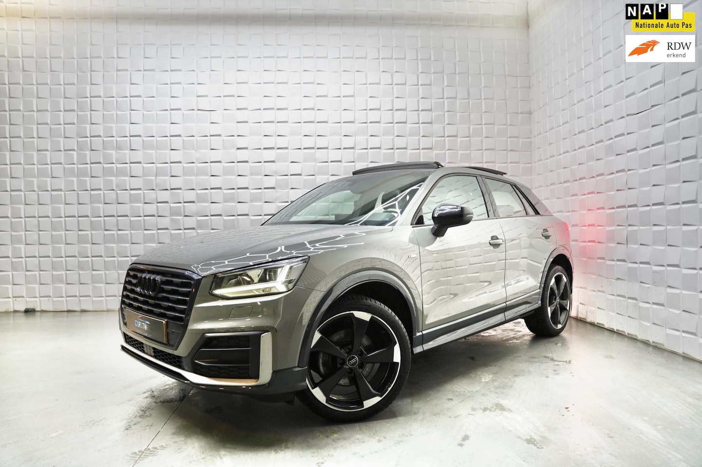 Audi Q2 - 1.4 TFSI CoD 2x S LINE PANO VIRTUAL NARDO GREY NAP - AutoWereld.nl