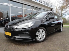 Opel Astra Sports Tourer - 1.0 Business+