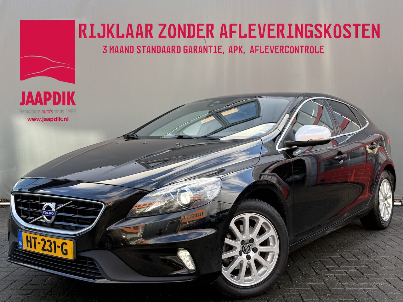 Volvo V40 - BWJ 2015 2.0 D2 120 PK R-Design Business FULL LED | HALF LEDER | STOELVERW. | NAVI | CLIMA - AutoWereld.nl