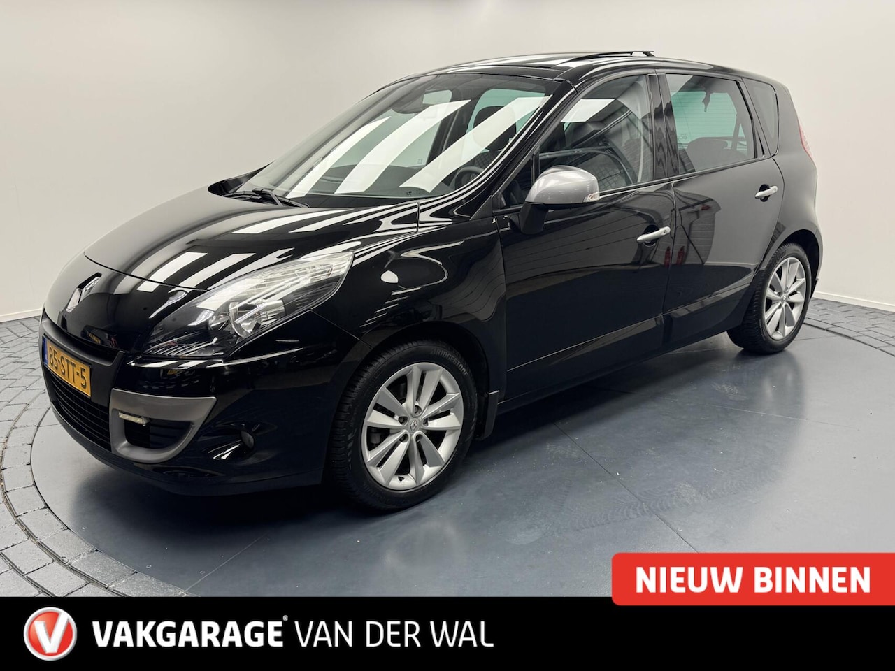 Renault Scénic - 1.6i-16V Dynamique Trekhaak-Navigatie-Cr.contr-Clima-Parkeersensoren-Panoramadak-Lm17''vel - AutoWereld.nl