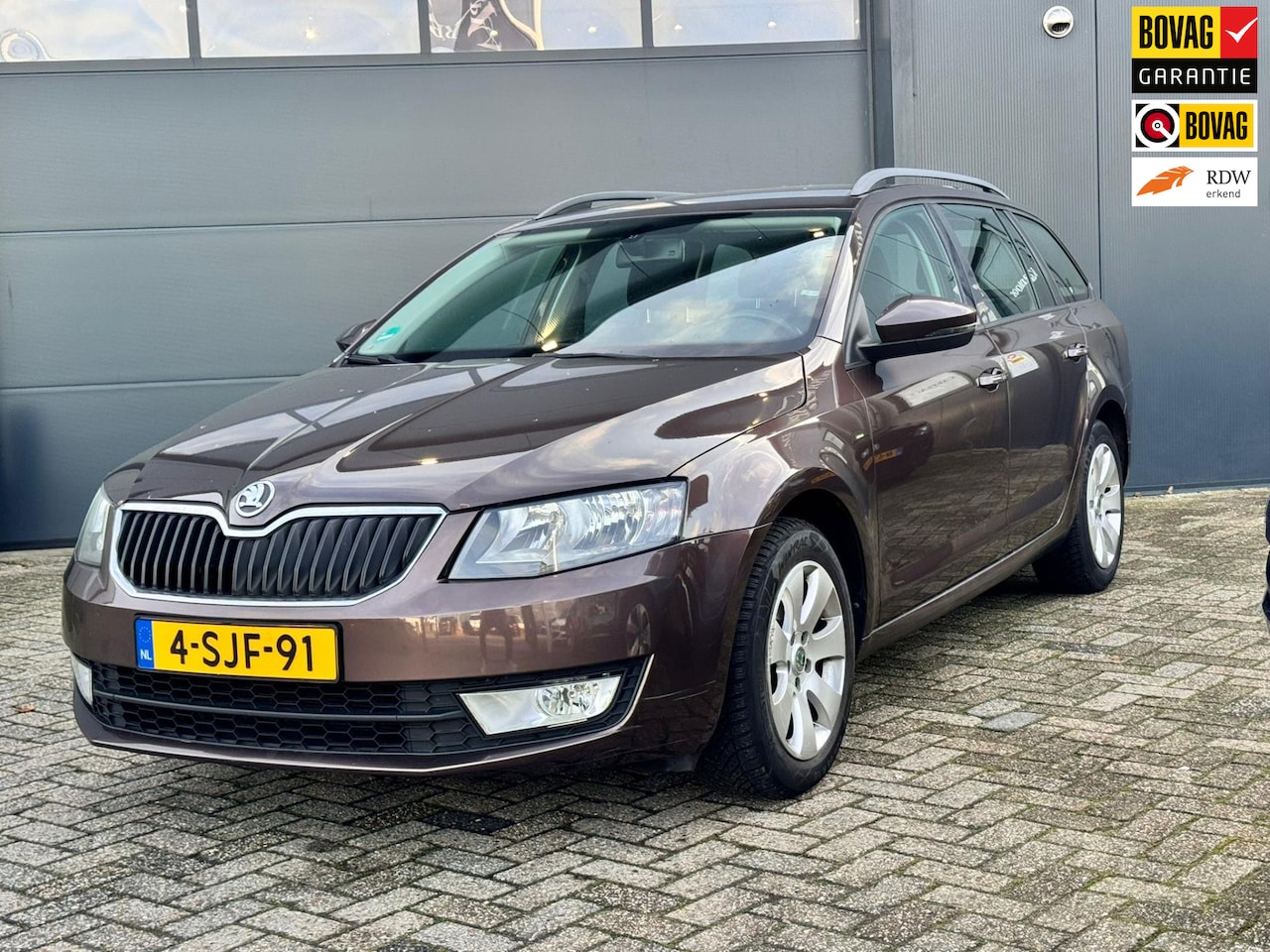 Skoda Octavia Combi - 1.6 TDI Greentech Ambition Businessline 1.6 TDI Greentech Ambition Businessline - AutoWereld.nl