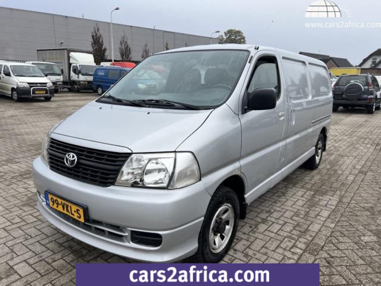 Toyota HiAce - 2.5 D-4D LWB Comfort 4WD 2.5 D-4D LWB Comfort 4WD - AutoWereld.nl