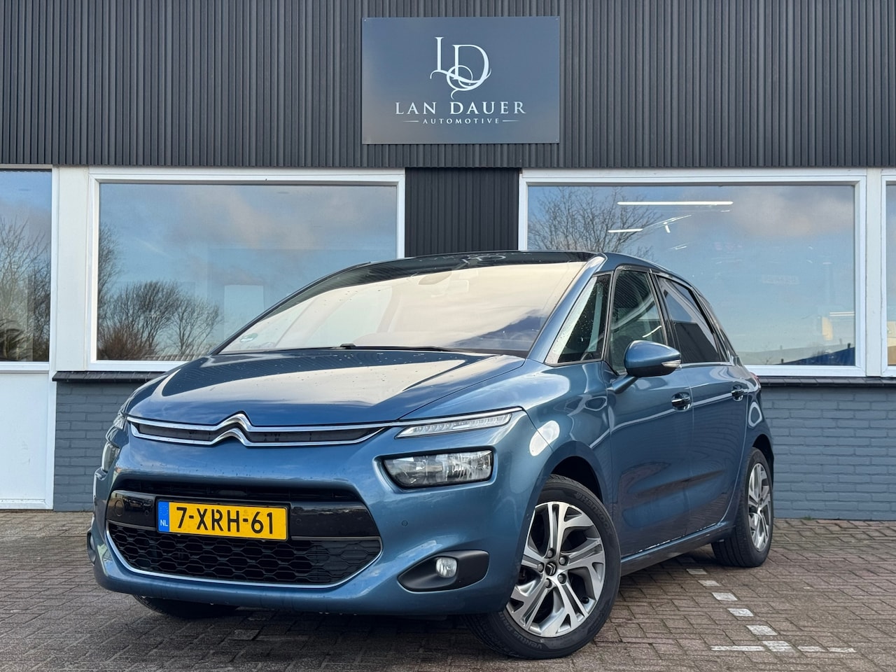 Citroën C4 Picasso - 1.6 e-THP / Leder / Massage / Stoelverwarming - AutoWereld.nl