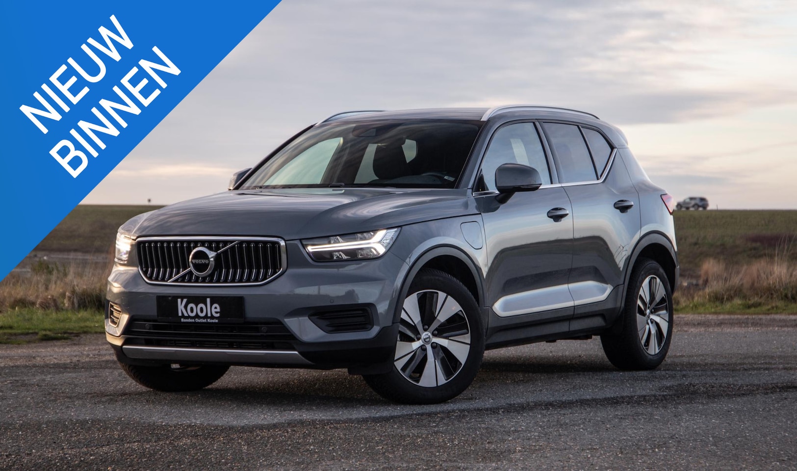 Volvo XC40 - 1.5 T4 Recharge Inscription Expression AUTOMAAT / PLUG IN HYBRID / NAVI / STOELVERWARMING - AutoWereld.nl
