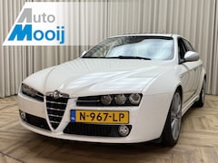 Alfa Romeo 159 Sportwagon - 1.7 T TI *Schuifdak* CarPlay, Leder+Stoelverw., BOSE, Xenon, 19" TI, 200PK
