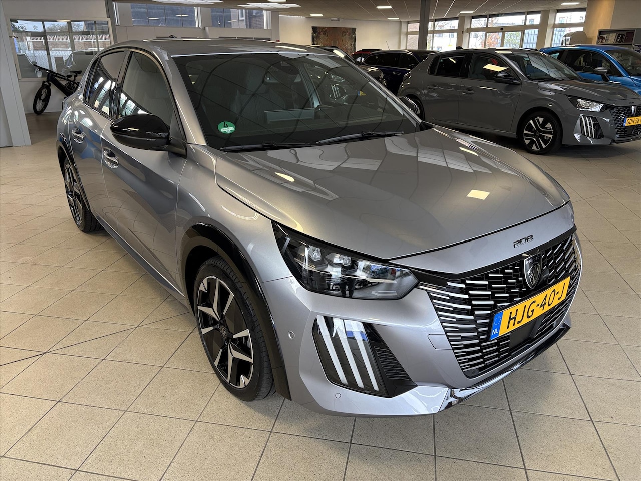 Peugeot 208 - 1.2 Hybrid 136 e-DCS6 GT - AutoWereld.nl