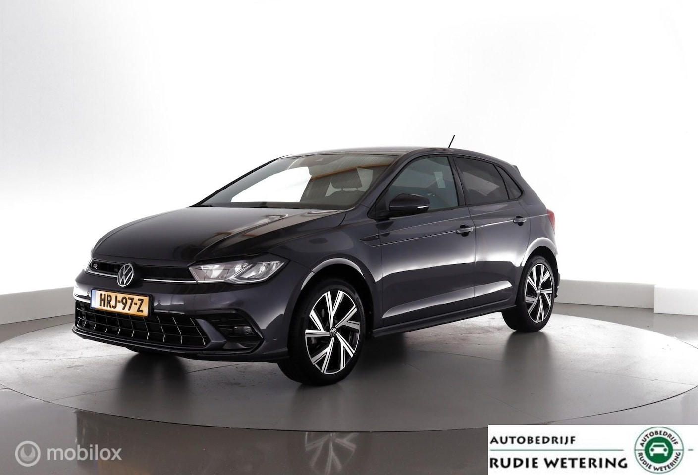 Volkswagen Polo - 1.0 TSI Automaat R-Line stoelverw.|cam|virtueelcockpit|applecarplay|95pk|acc|lmv17 - AutoWereld.nl