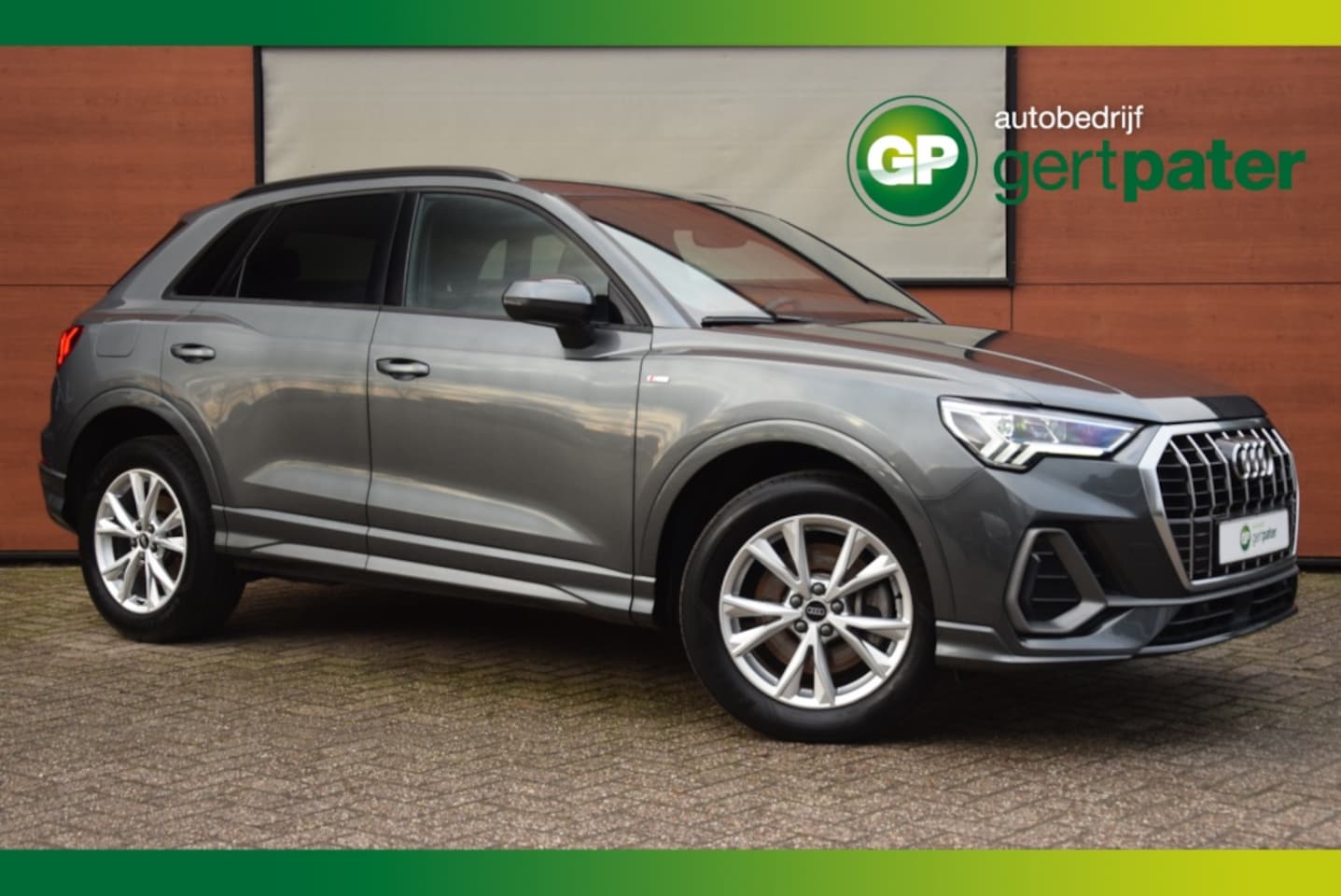 Audi Q3 - 45TFSI e 245PK S-line (Ex- en interieur) Camera/Stoelverwarming/ - AutoWereld.nl