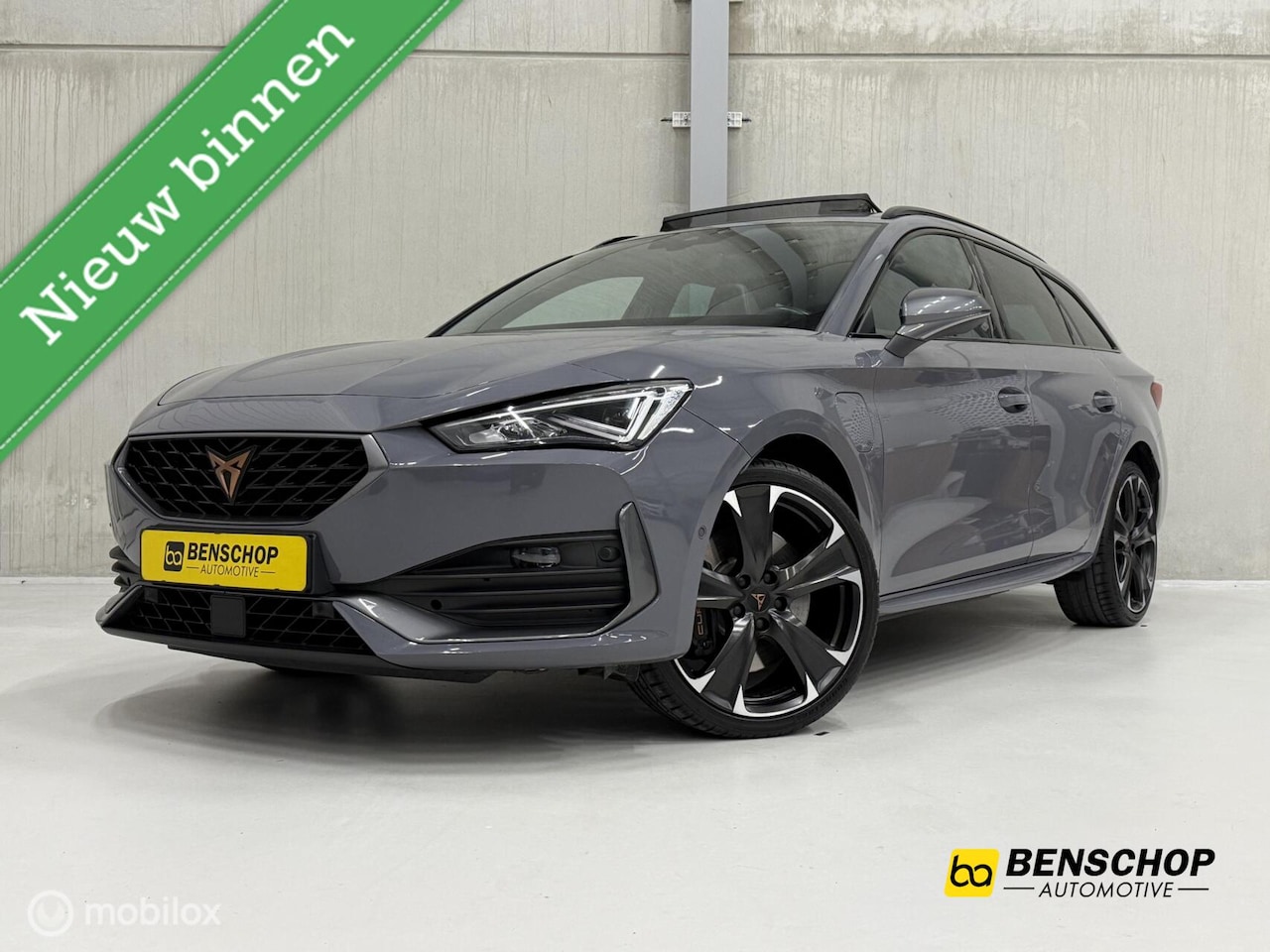 CUPRA Leon Sportstourer - 1.4 e-Hybrid 245 Panodak Bucket Stoelen Navi Carplay Camera - AutoWereld.nl