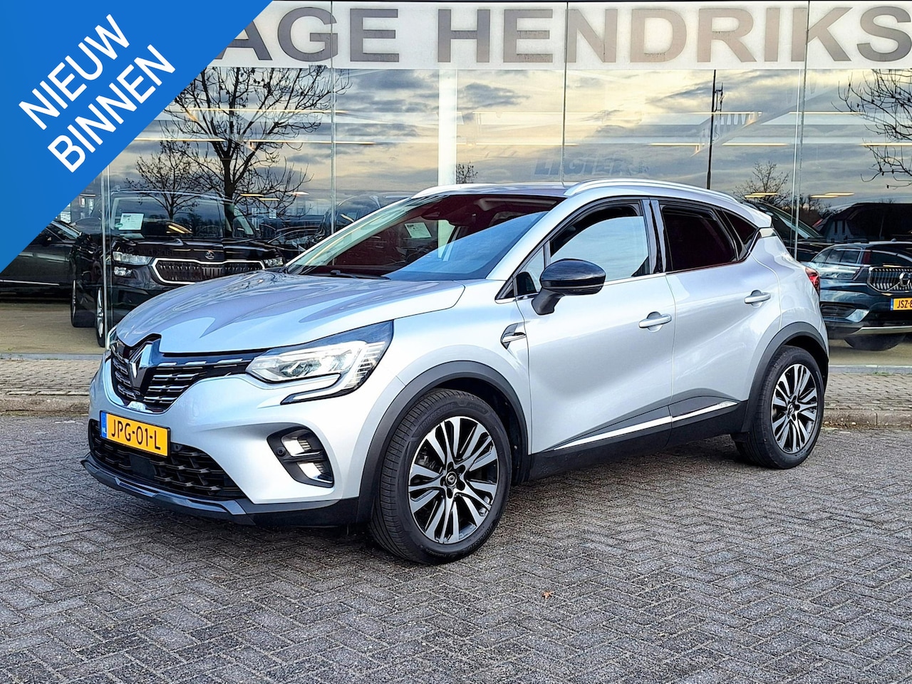 Renault Captur - 1.3 TCe 155 Initiale Paris Automaat | My 2020 | Leder | Trekhaak | LED | Blindspot | Navi - AutoWereld.nl