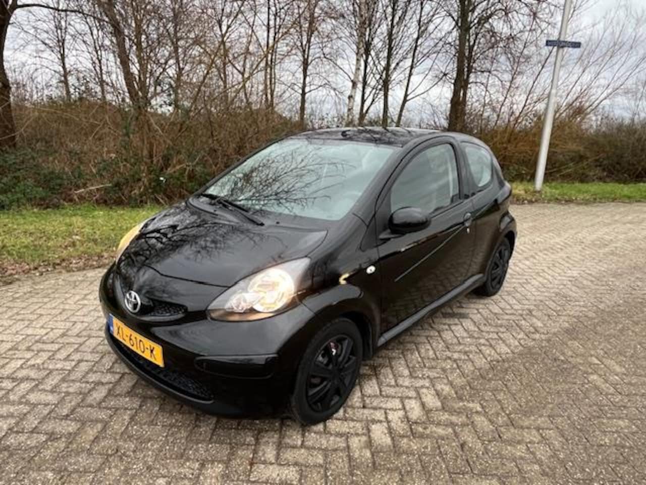 Toyota Aygo - 1.0-12V*AIRCO*LAGE KM*ZEER NETTE AUTO* - AutoWereld.nl