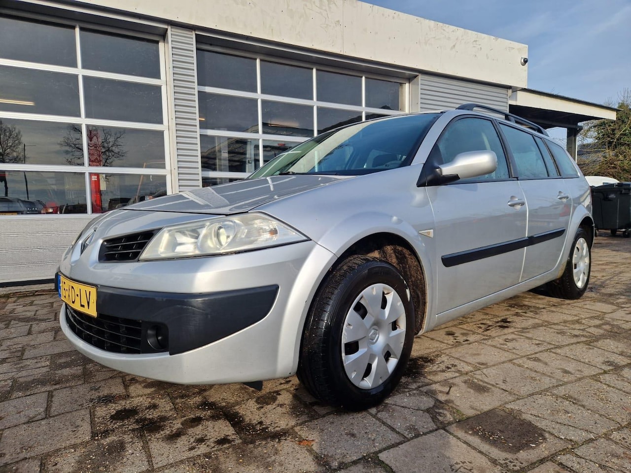 Renault Mégane Grand Tour - 1.4-16V Authentique A.P.K. EIND OKT 2026. - AutoWereld.nl