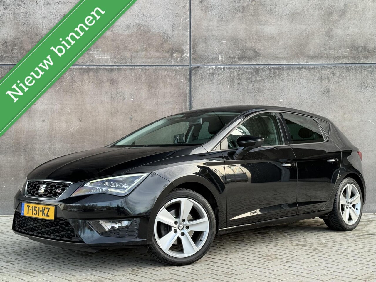 SEAT Leon - 1.4 EcoTSI FR Full LED | CarPlay | CruiseControl | - AutoWereld.nl