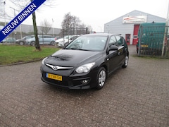 Hyundai i30 - 1.4i i-Drive Cool Zeer Nette Auto Volledig Onderhouden