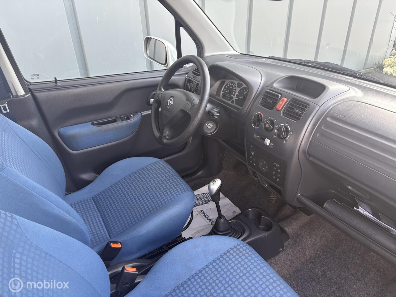 Opel Agila - 1.2-16V Color Edition 1.2-16V Color Edition