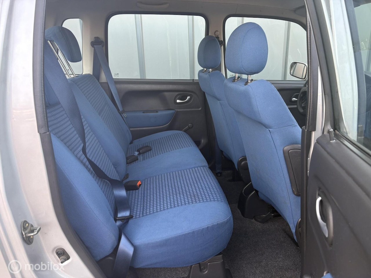 Opel Agila - 1.2-16V Color Edition 1.2-16V Color Edition