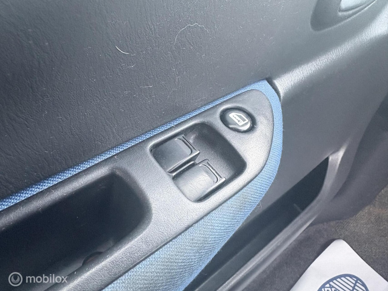 Opel Agila - 1.2-16V Color Edition 1.2-16V Color Edition