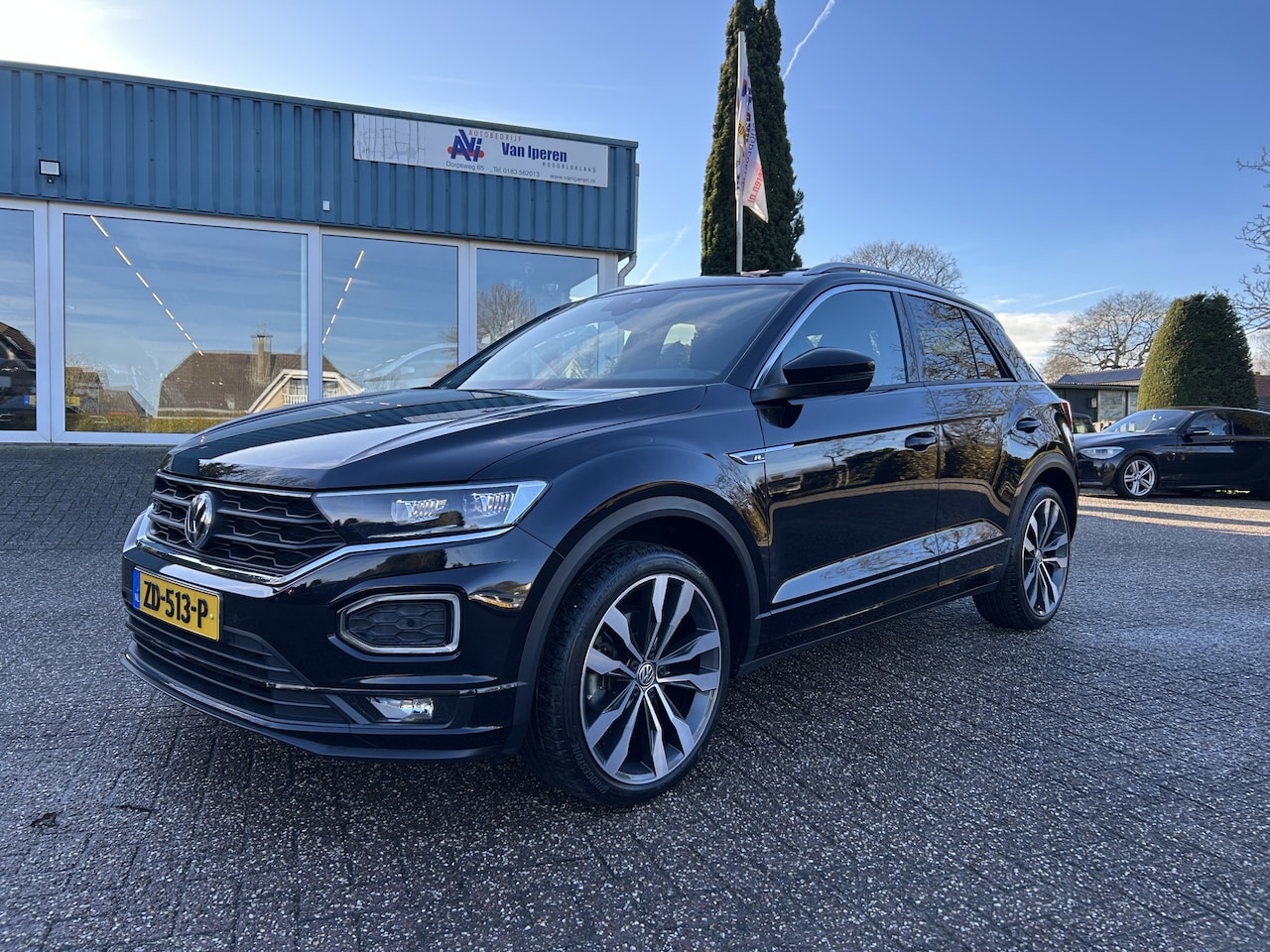 Volkswagen T-Roc - 1.5 TSI Sport R-Line - AutoWereld.nl
