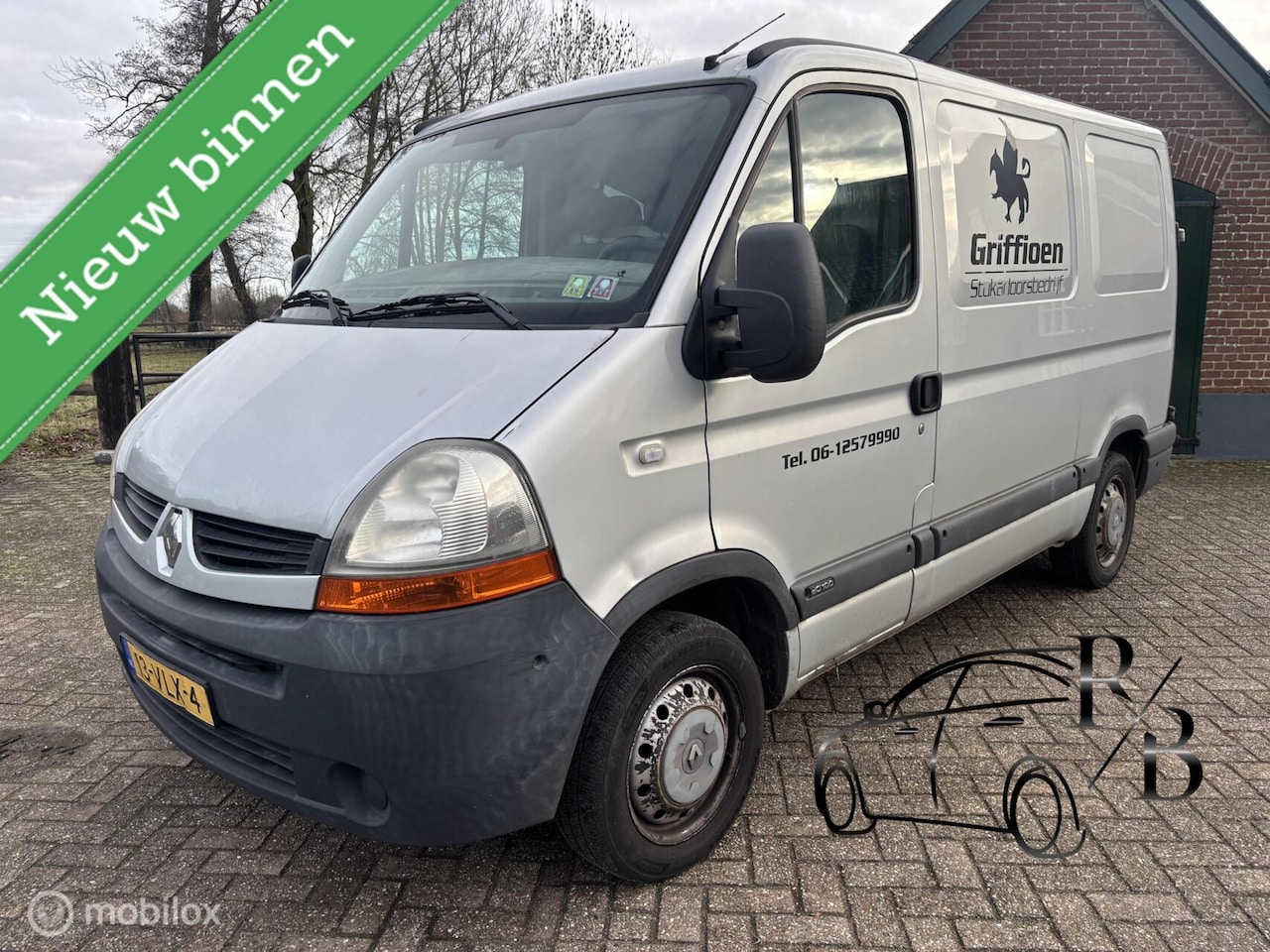 Renault Master - bestel T28 2.5 dCi L1H1 3 PERS NAVI AC TREKHAAK - AutoWereld.nl