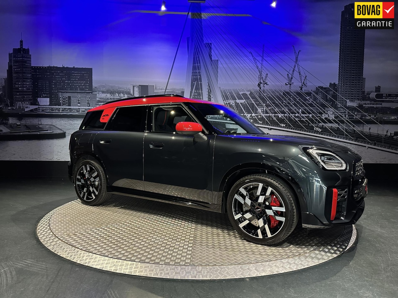 MINI Countryman - Mini 2.0 John Cooper Works ALL4 JCW Pack *Pano*360camera*Keyless*HUD* - AutoWereld.nl