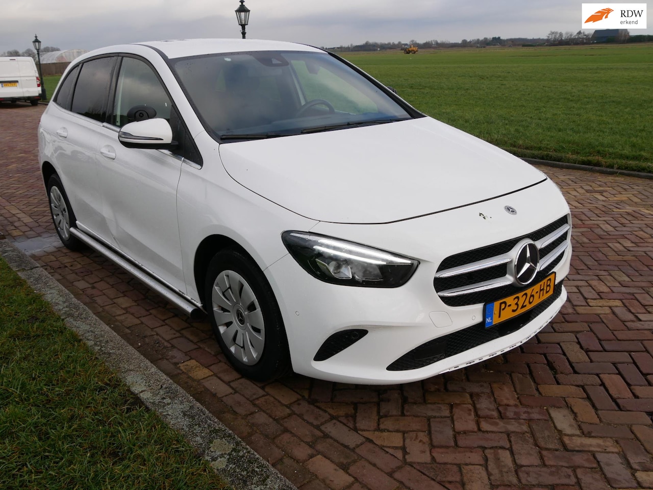 Mercedes-Benz B-klasse - 200d AUT. AC CAMERA ** EX POLICE MARGE CAR ** - AutoWereld.nl