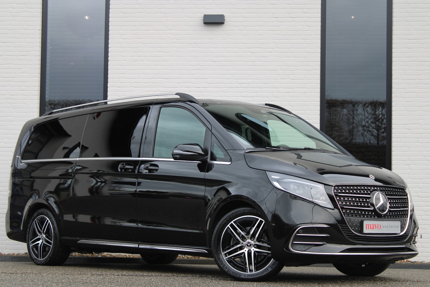 Mercedes-Benz V-klasse - 300d / XXL / 4-matic / DC / AMG / Luchtvering / Elec Stoelen / Vol Opties / NIEUWSTAAT - AutoWereld.nl
