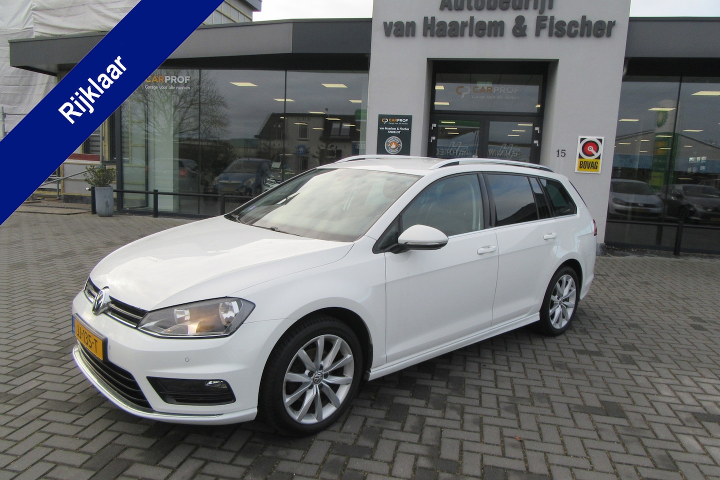 Volkswagen Golf Variant - 1.2 TSI Business Edition Connected R 1.2 TSI Business Edition Connected R, Navi, Camera, Sportstoelen - AutoWereld.nl