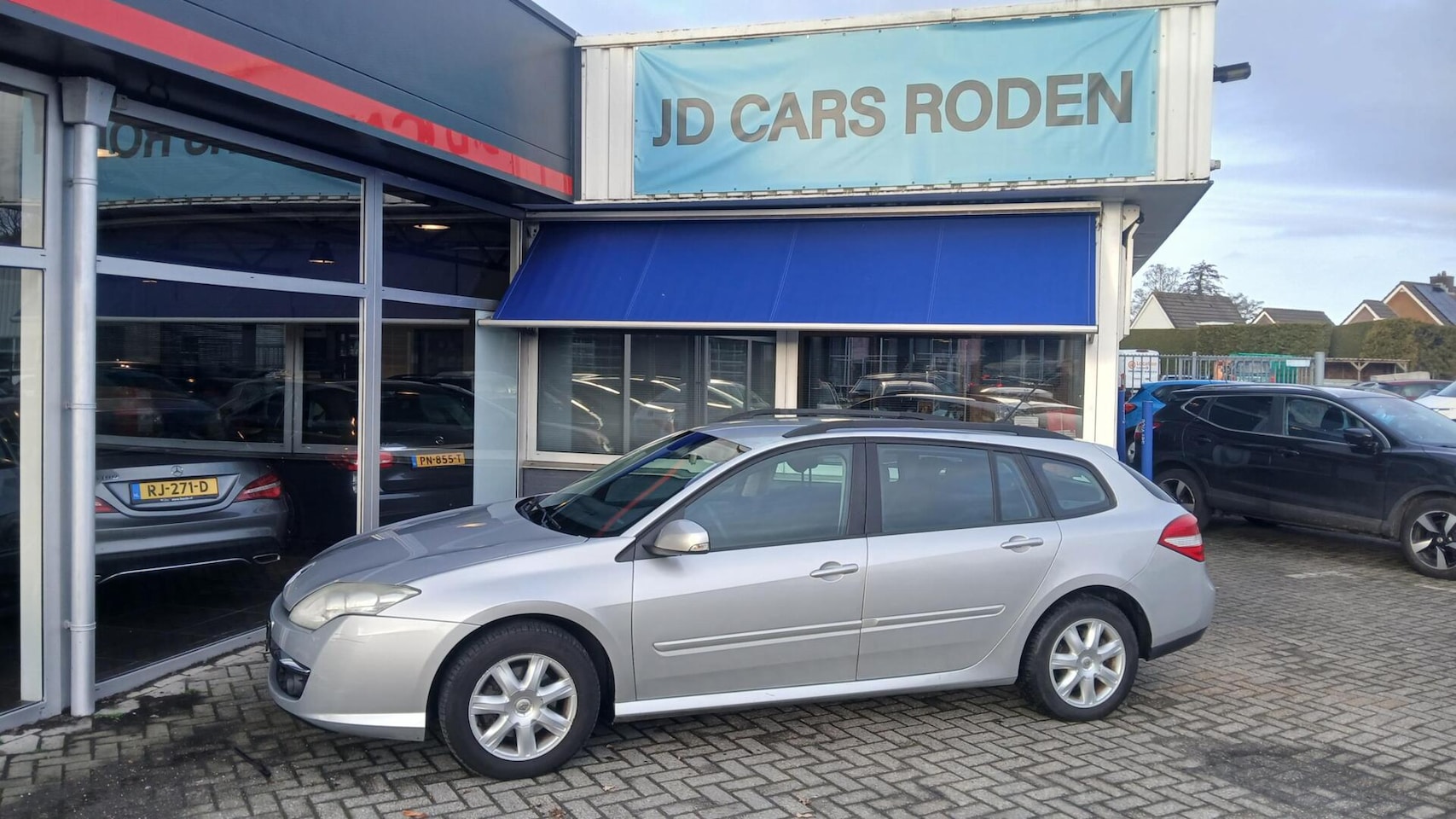 Renault Laguna Estate - 2.0 16V Luxe! Netjes! Koopje! APK! - AutoWereld.nl