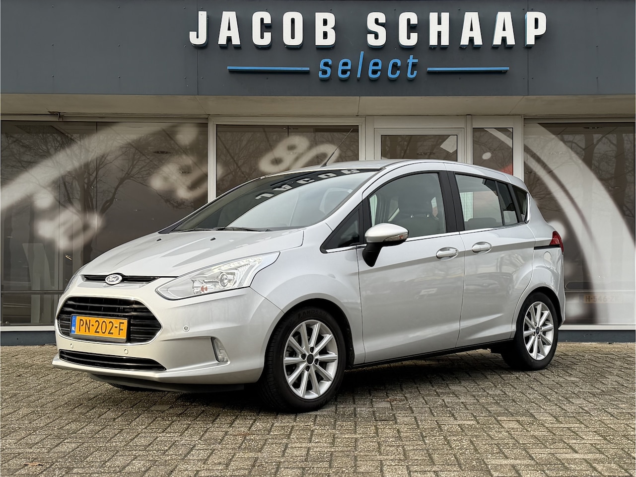 Ford B-Max - 1.0 EcoBoost Titanium / Airco / Navi / Cruise / Trekhaak / PDC v+a / Camera - AutoWereld.nl