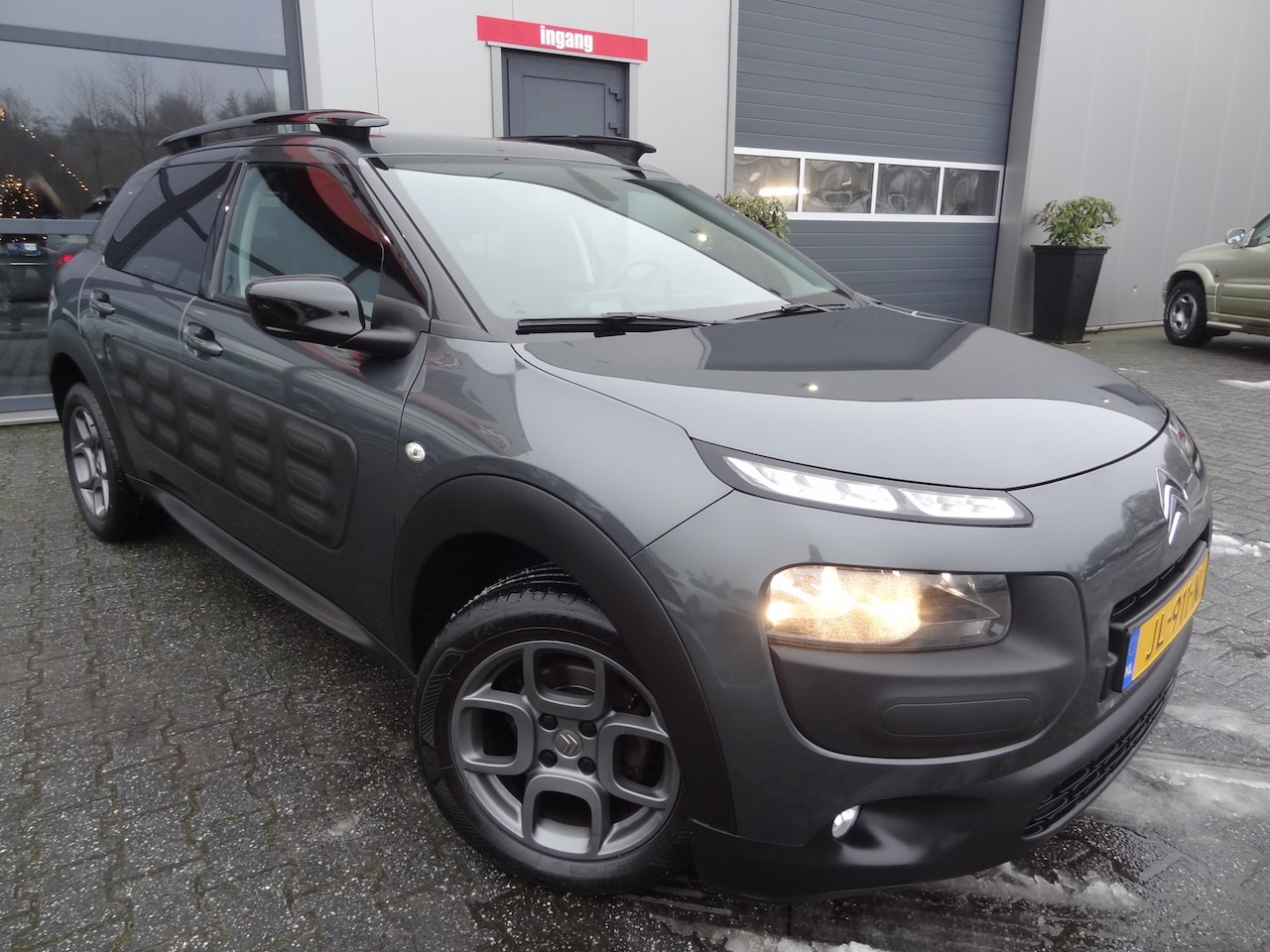 Citroën C4 Cactus - 1.2 | Shine | NL-AUTO | CRUISE | CAMERA | TREKHAAK | NAVI | - AutoWereld.nl