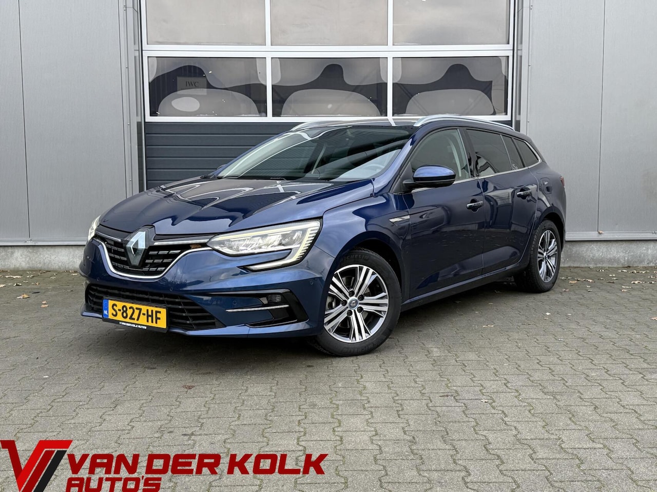 Renault Mégane E-Tech - Estate 1.6 Plug-In Hybrid 160 Business Edition | LED | Leder | Camera | CarPlay | Navigati - AutoWereld.nl