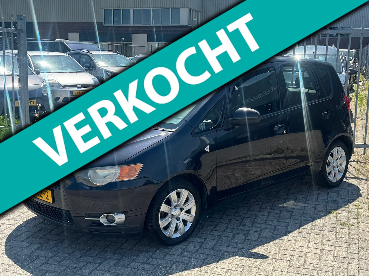 Mitsubishi Colt - 1.3 Invite 5 deurs 95PK! Airco l Cruise l Trekhaak l MTF-stuur! DEALER OH l TOPSTAAT l NL - AutoWereld.nl